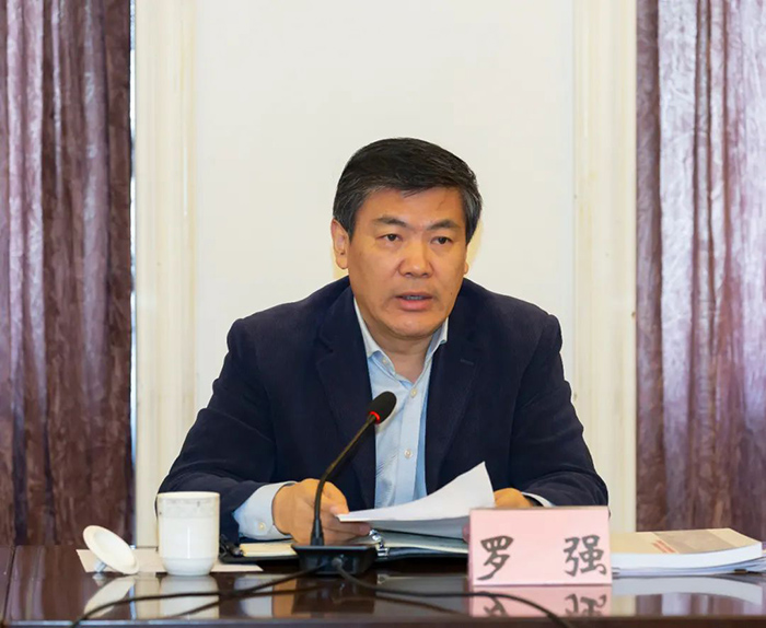 罗强副省长到住房城乡建设厅调研并看望慰问干部职工